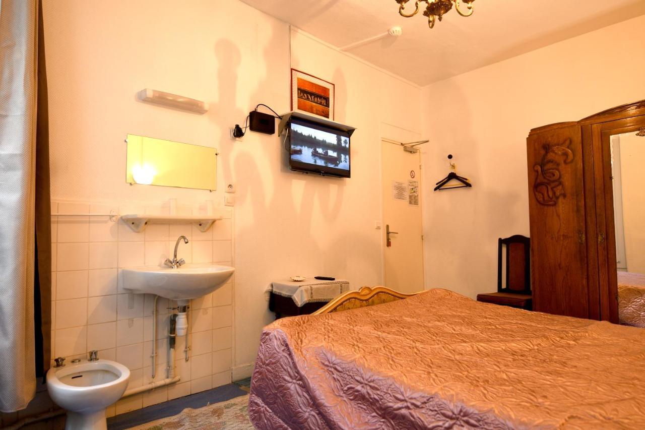 Hotel D'Orleans Paris Gare De L'Est Dış mekan fotoğraf